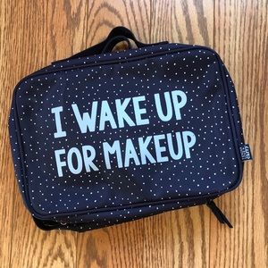 Travel Makeup Bag!